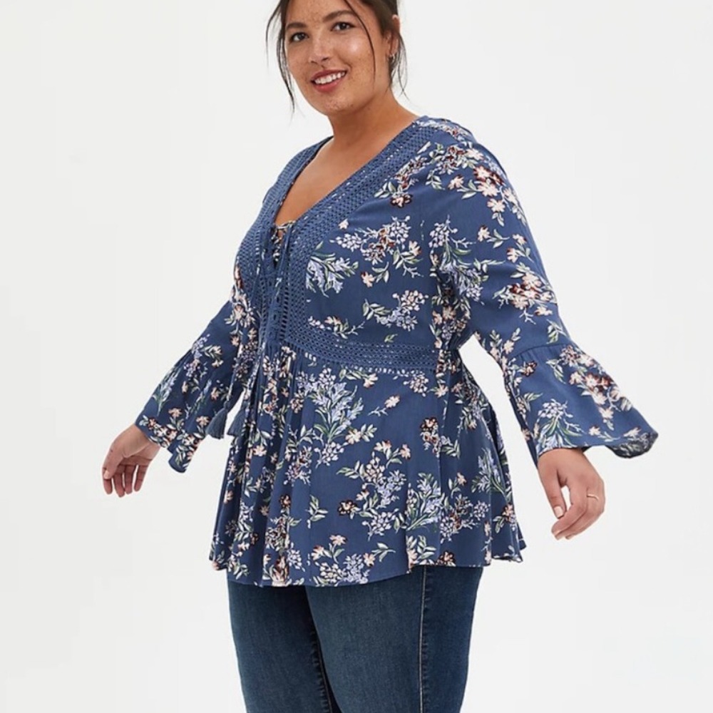 Torrid Vintage Indigo Floral Gauze Lace-Up Babydoll Blouse Size 0 Large 12